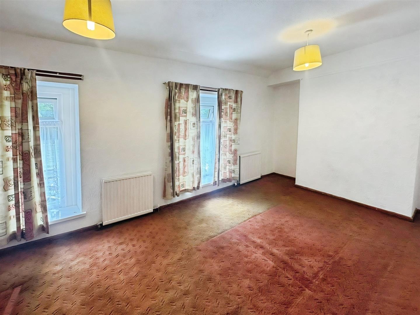 Clydach Road, Morriston, Swansea, SA6 6QH